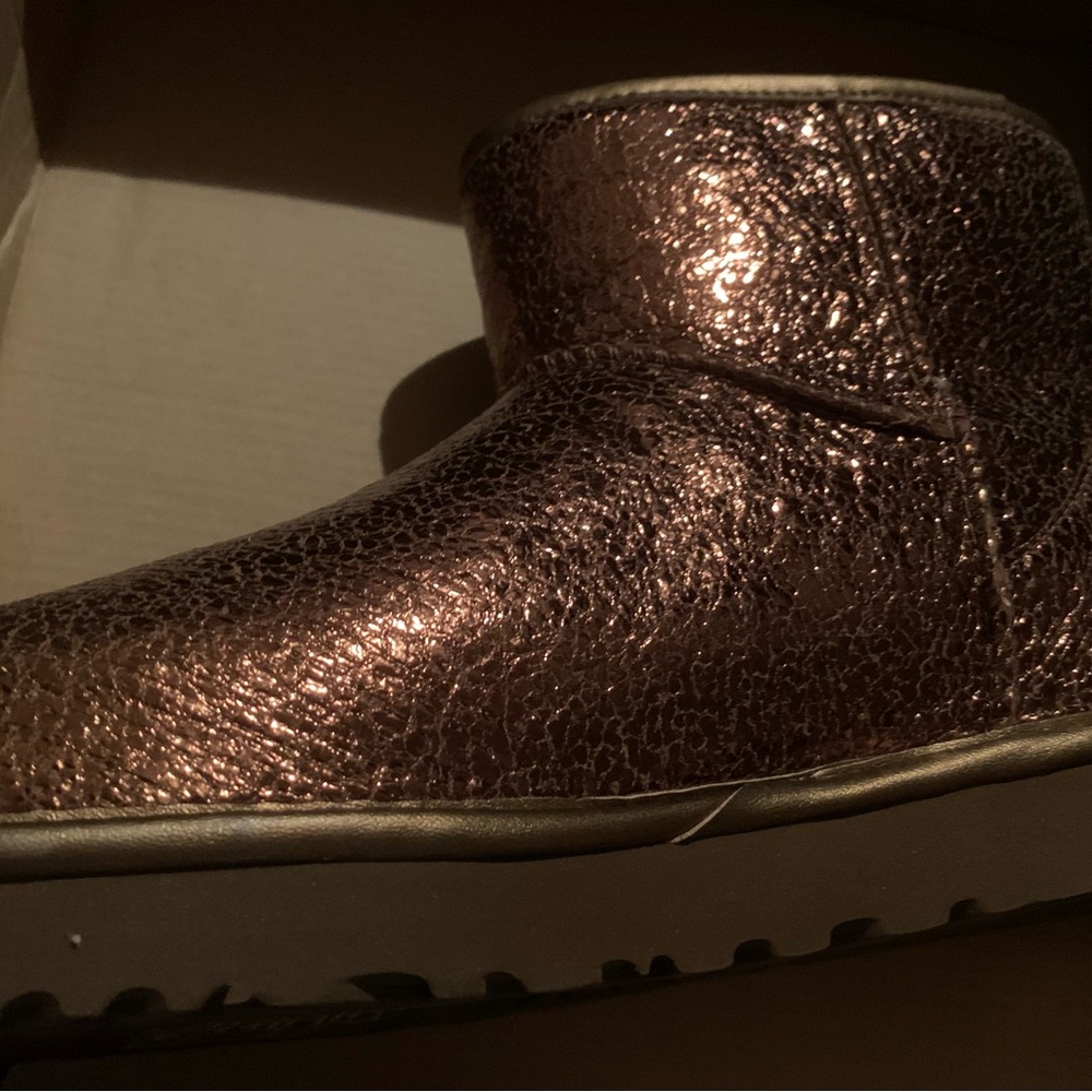 NWT UGG Sparkle boots - Picture 7 of 10